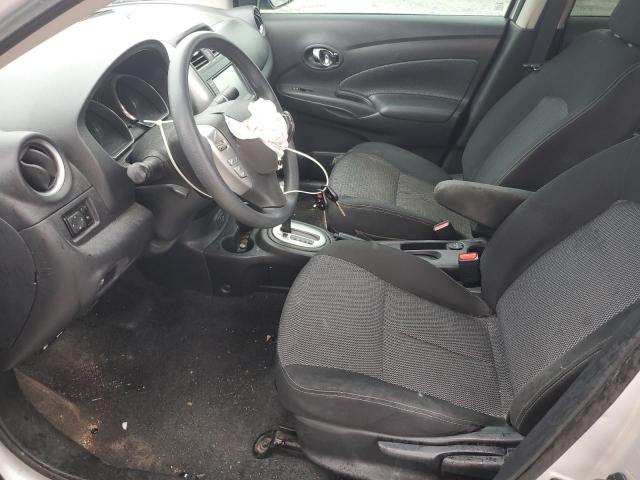  NISSAN VERSA 2019 Серебристый