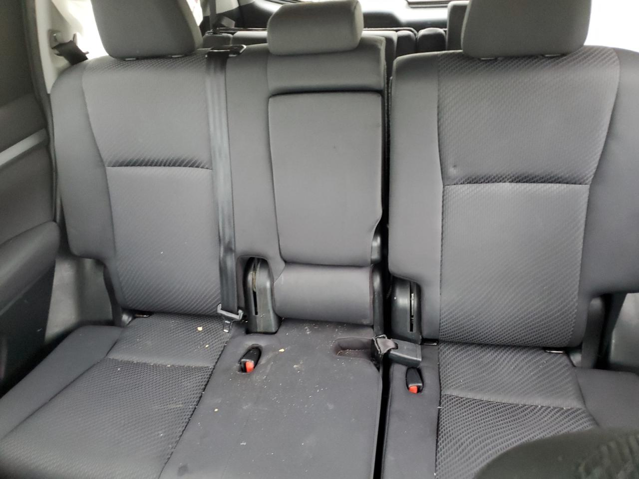 2019 Toyota Highlander Le VIN: 5TDZARFH4KS061051 Lot: 61215794