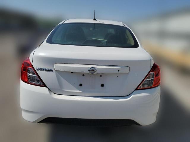  NISSAN VERSA 2019 Білий