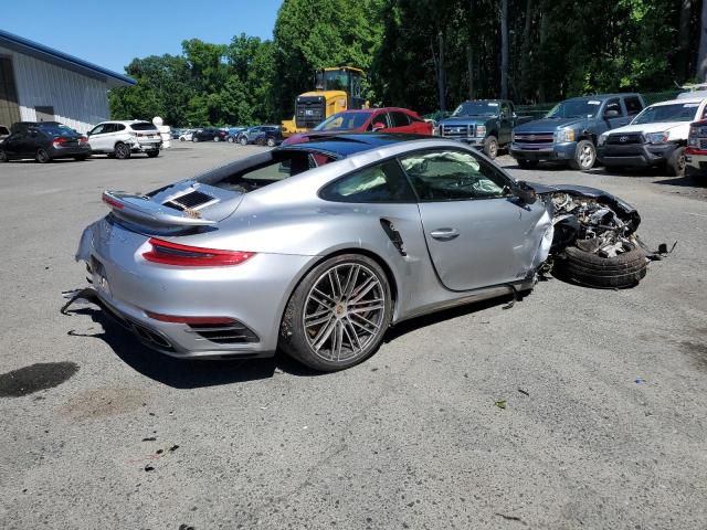  PORSCHE 911 2018 Серебристый