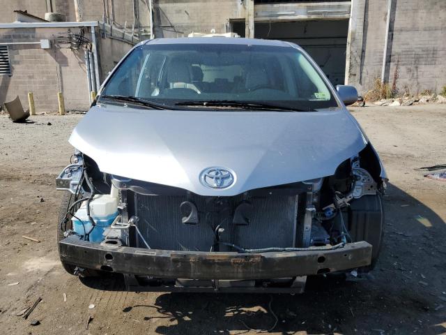 5TDDK3DC0BS010853 | 2011 Toyota sienna xle