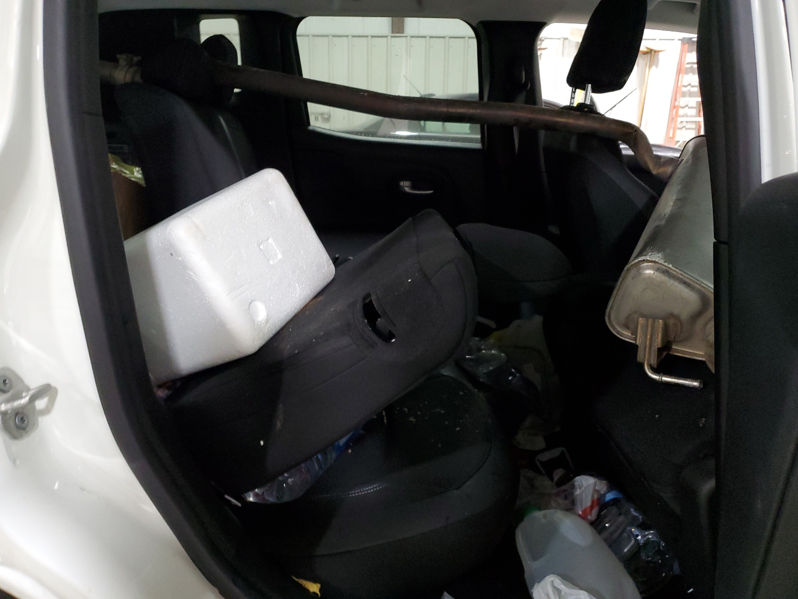 ZACNJDB11PPP61136 2023 Jeep Renegade Latitude