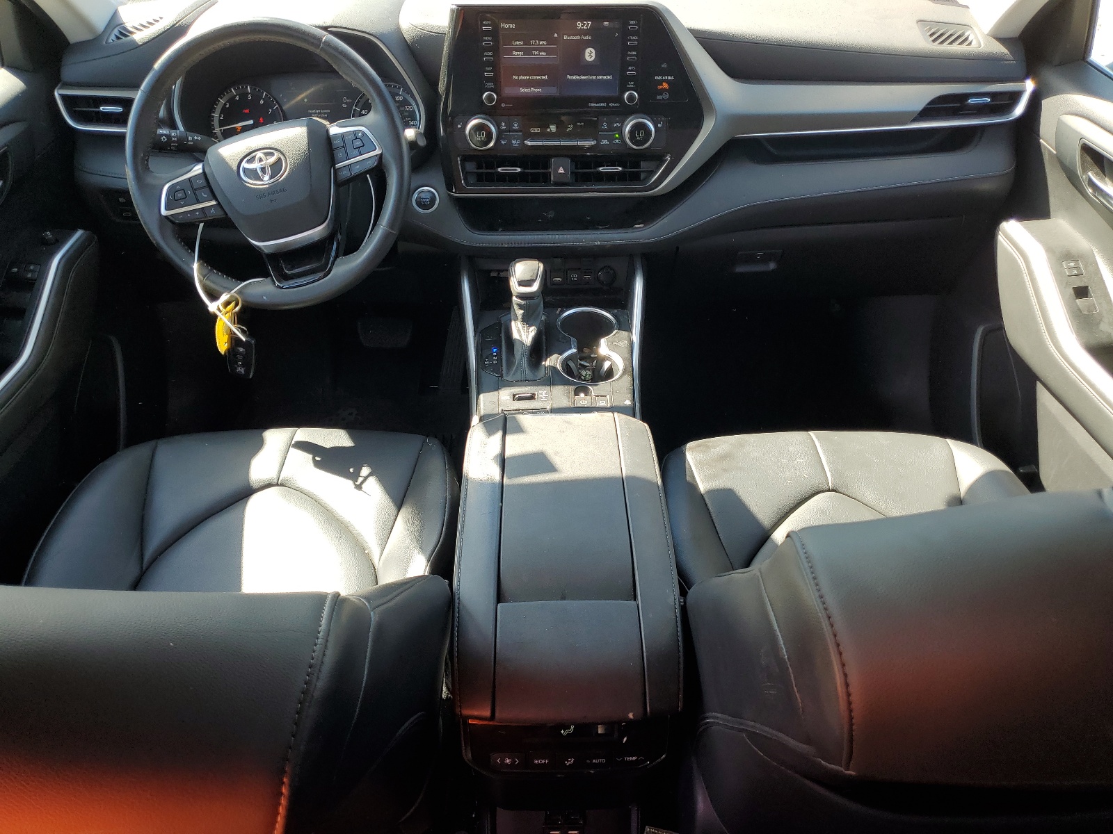 5TDGZRBH7MS154946 2021 Toyota Highlander Xle