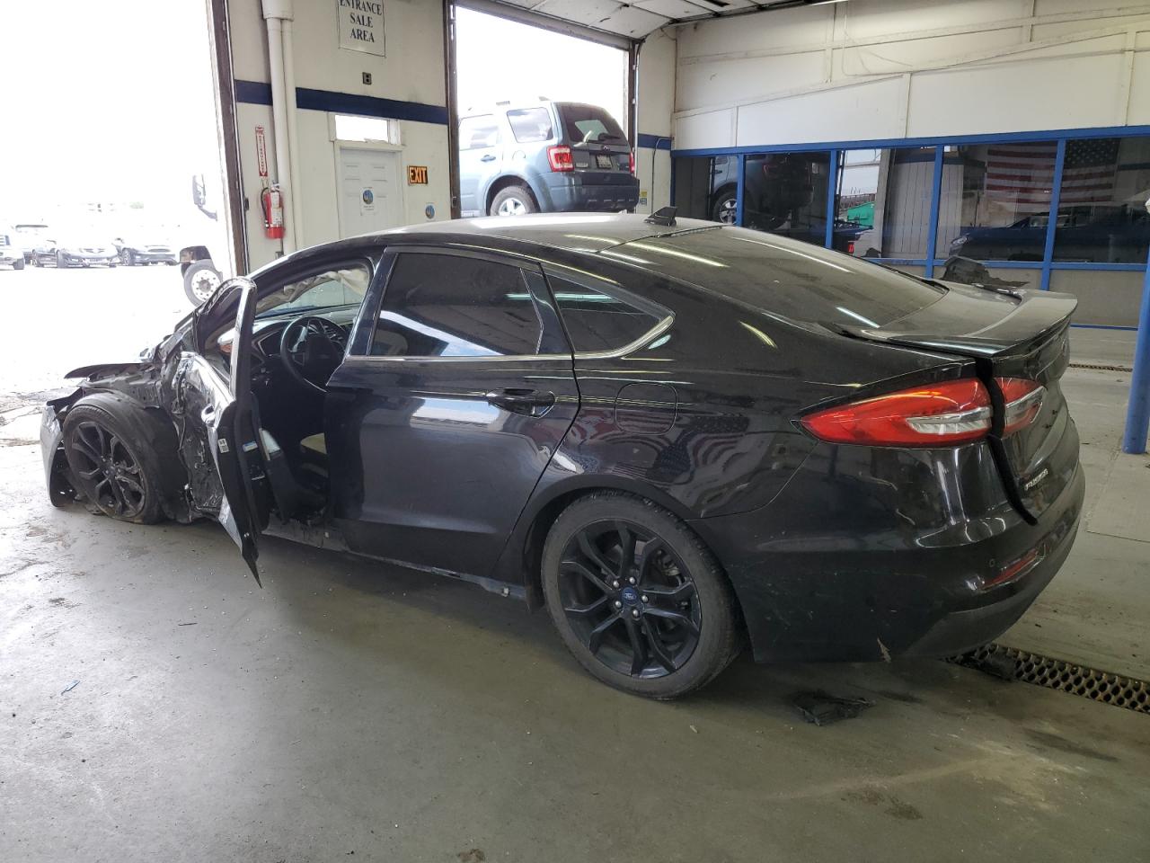 2019 Ford Fusion - Image 2