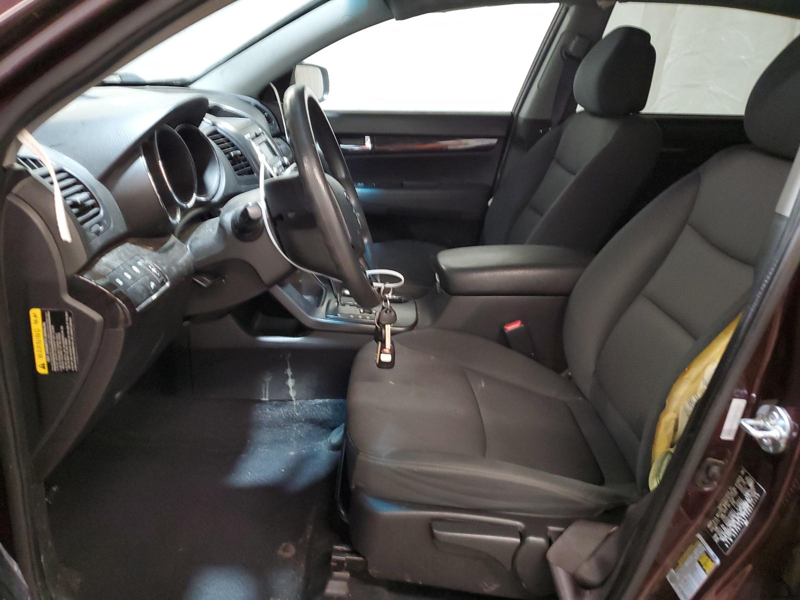 5XYKT3A11CG240889 2012 Kia Sorento Base