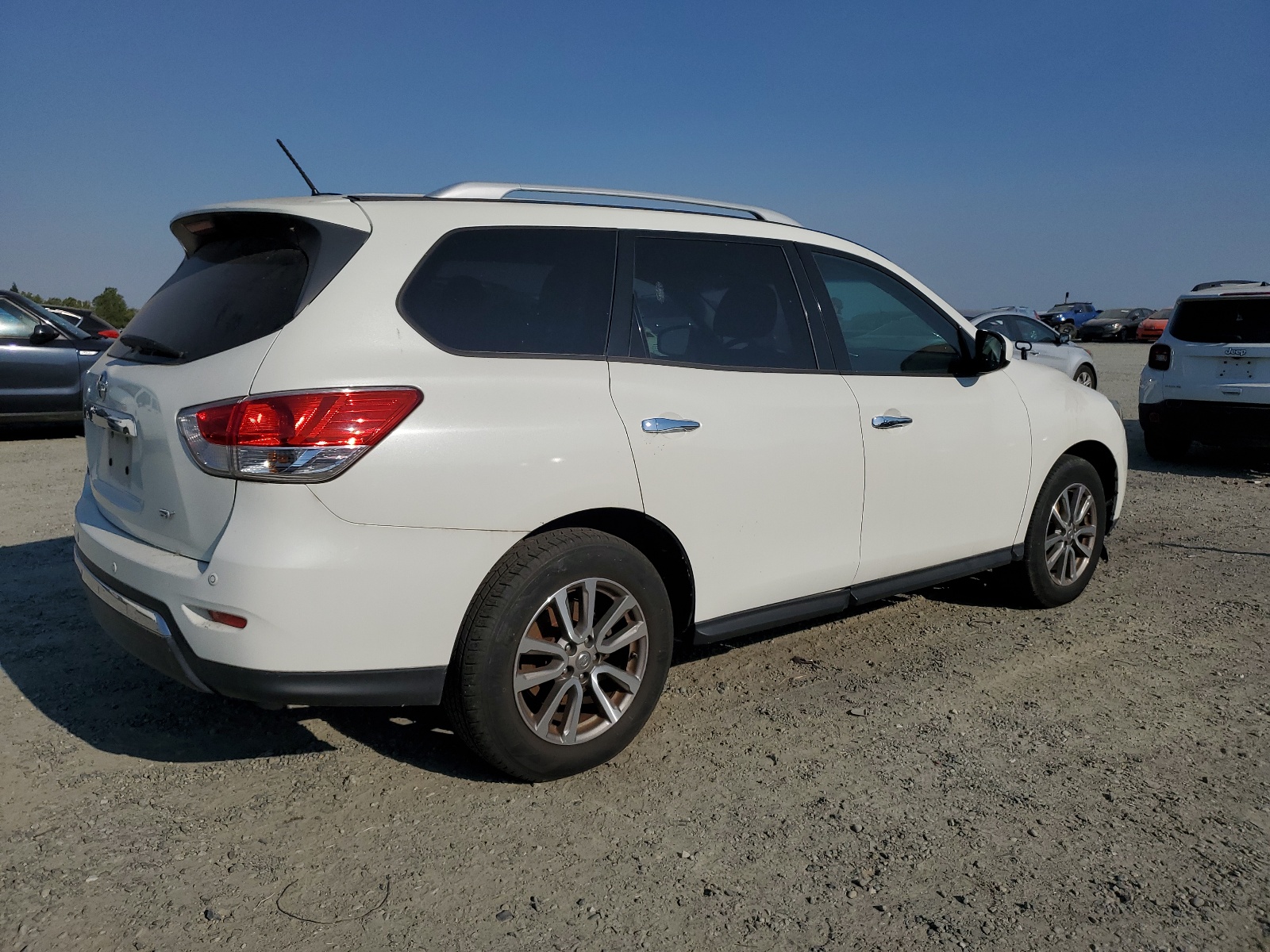 2015 Nissan Pathfinder S vin: 5N1AR2MN9FC687526