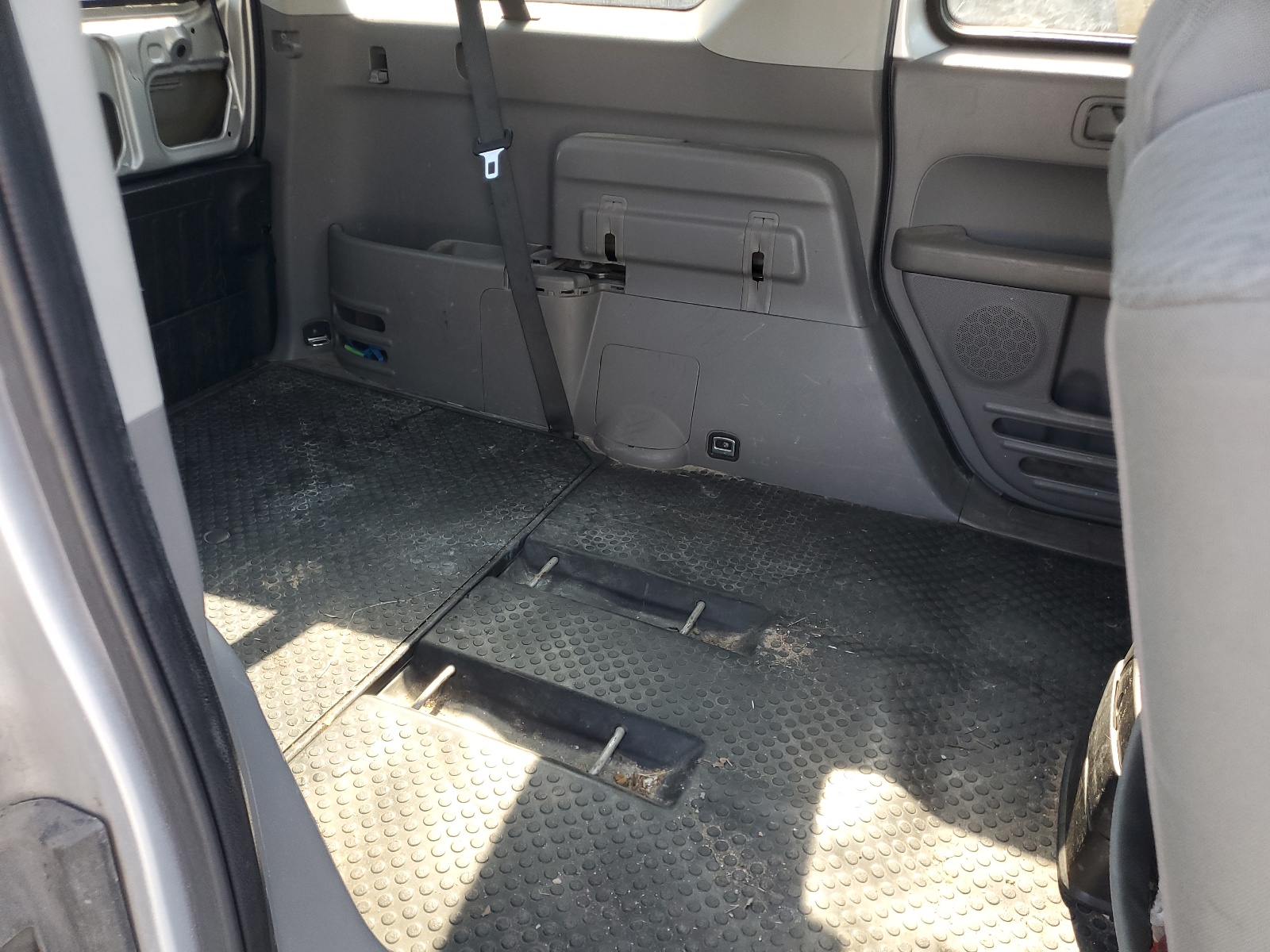 5J6YH1H75AL003750 2010 Honda Element Ex