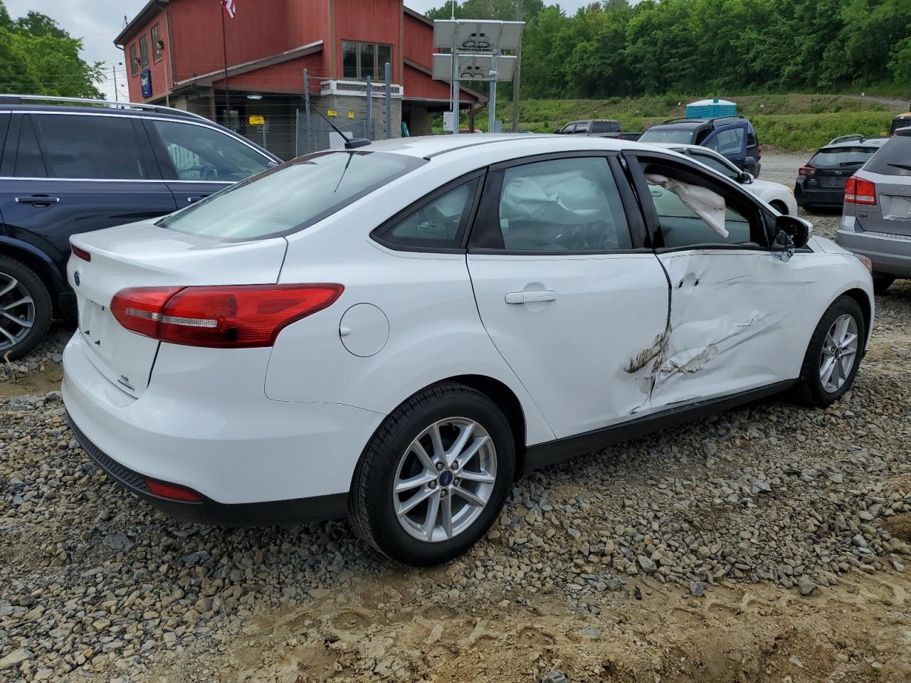 1FADP3F27GL365314 2016 Ford Focus Se