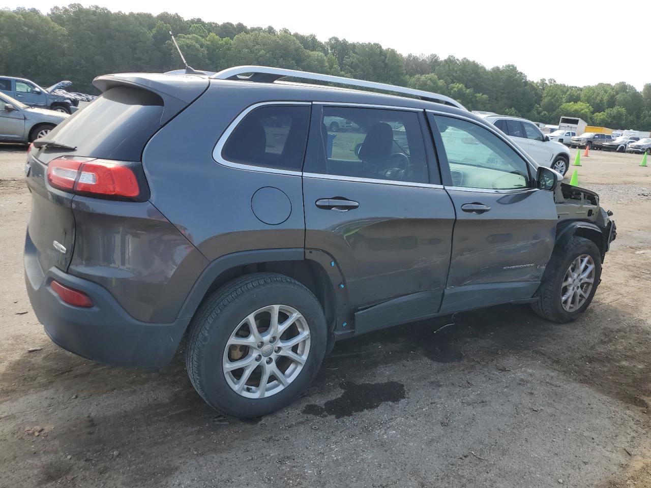 2015 Jeep Cherokee Latitude VIN: 1C4PJLCB9FW694302 Lot: 59913554