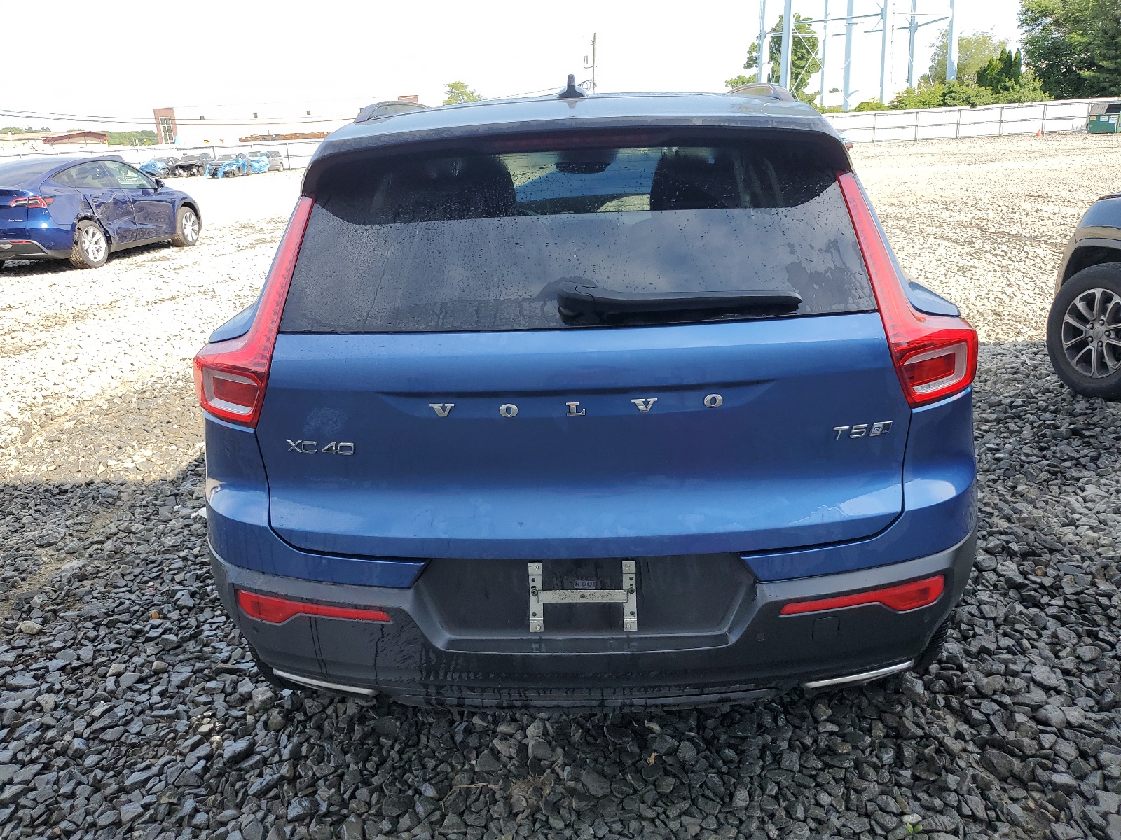 2019 Volvo Xc40 T5 R-Design vin: YV4162UM0K2123667