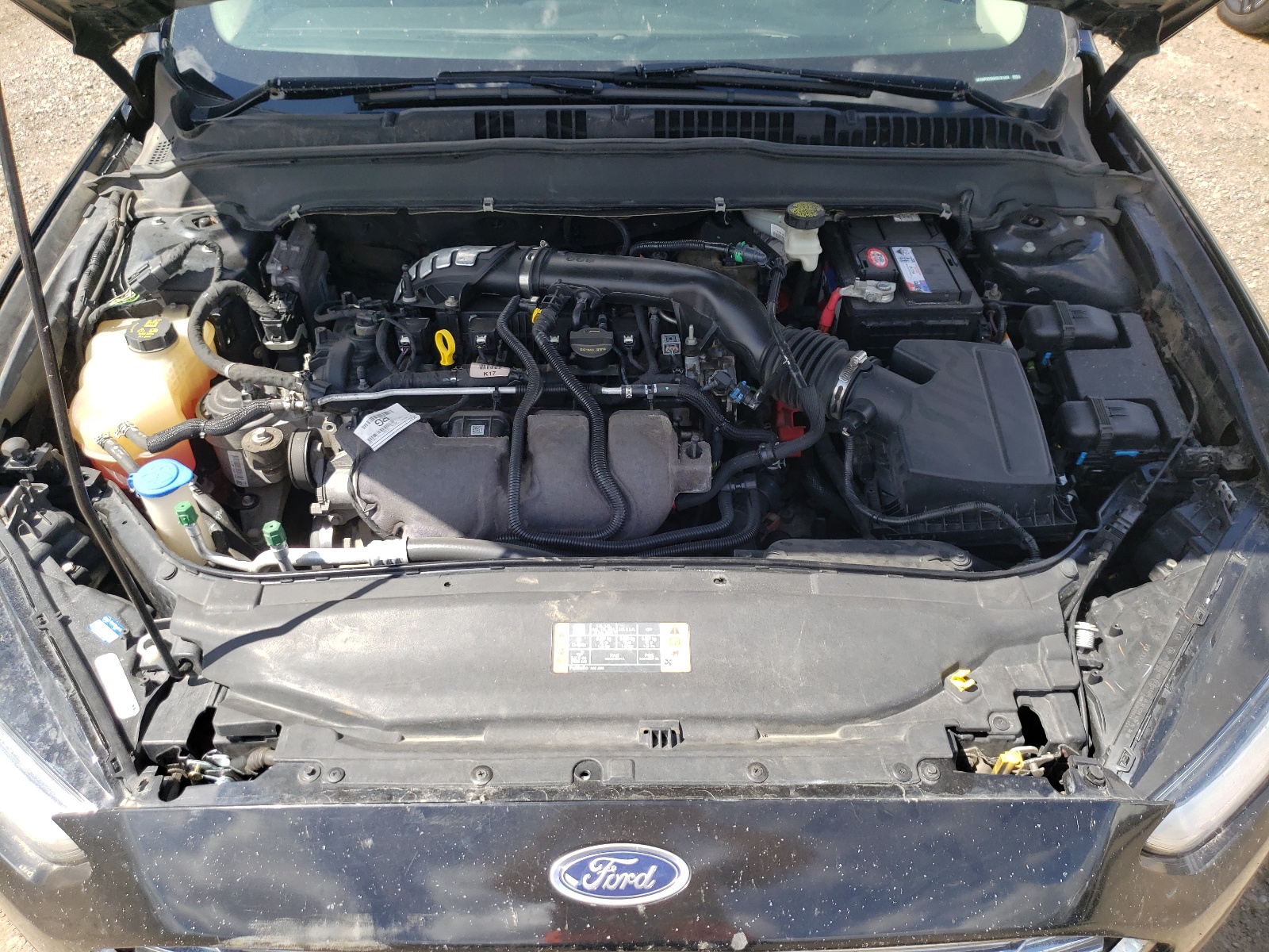 3FA6P0T9XHR121202 2017 Ford Fusion Se