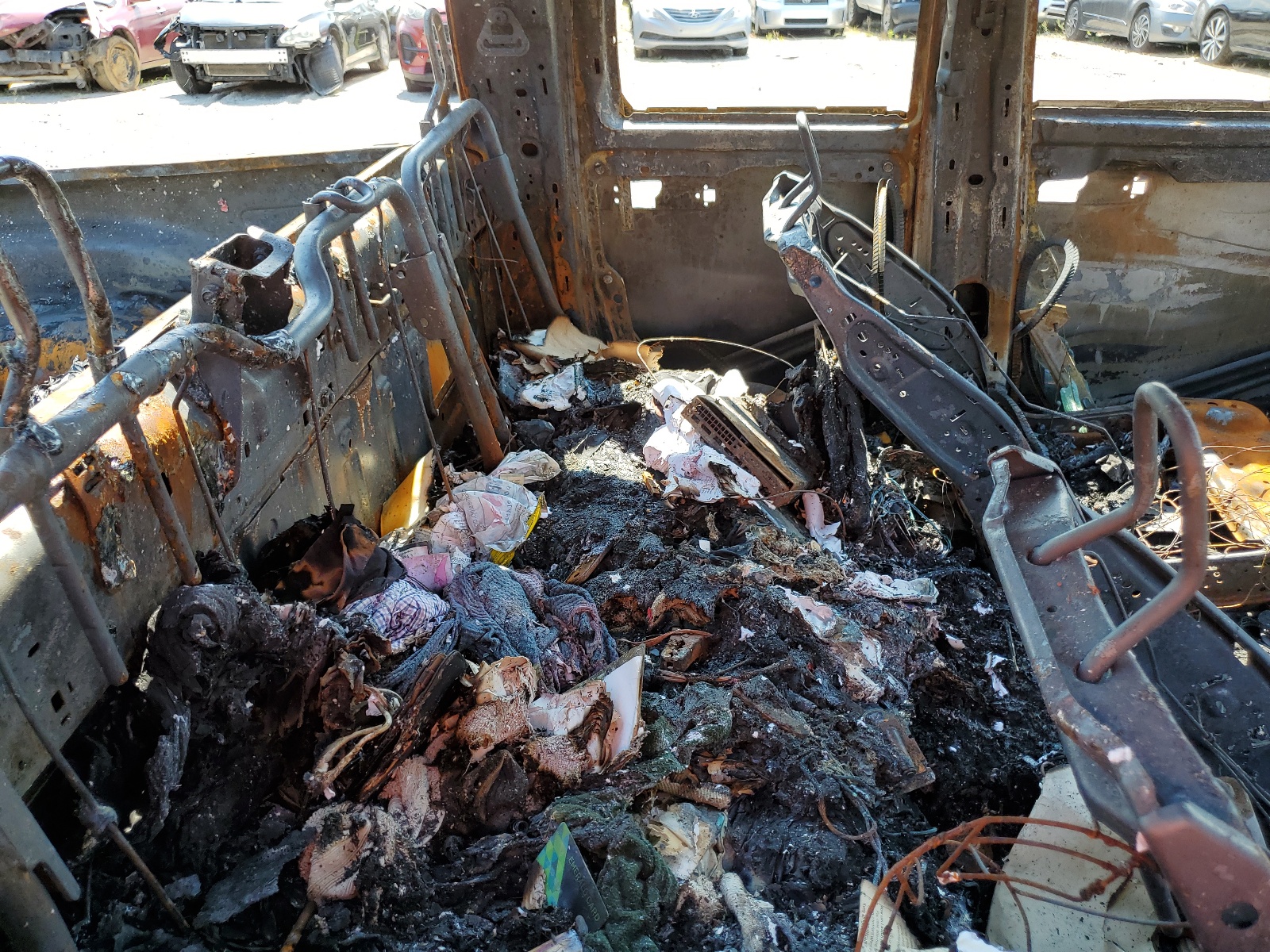 1C6RR6JT3ES259013 2014 Ram 1500 Laramie