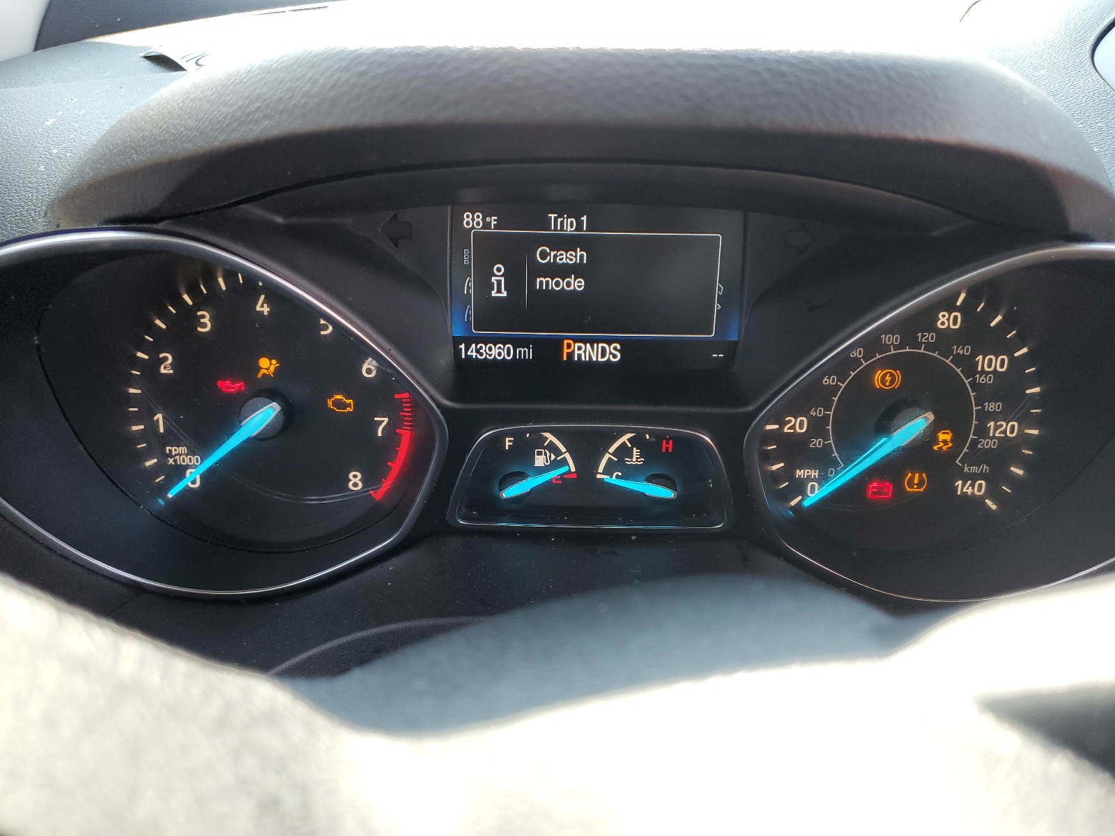 1FMCU9G94HUD95262 2017 Ford Escape Se
