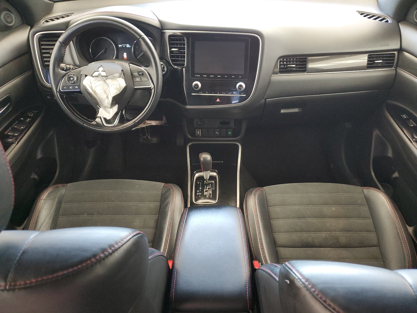 JA4AD3A37LZ043392 2020 Mitsubishi Outlander Se