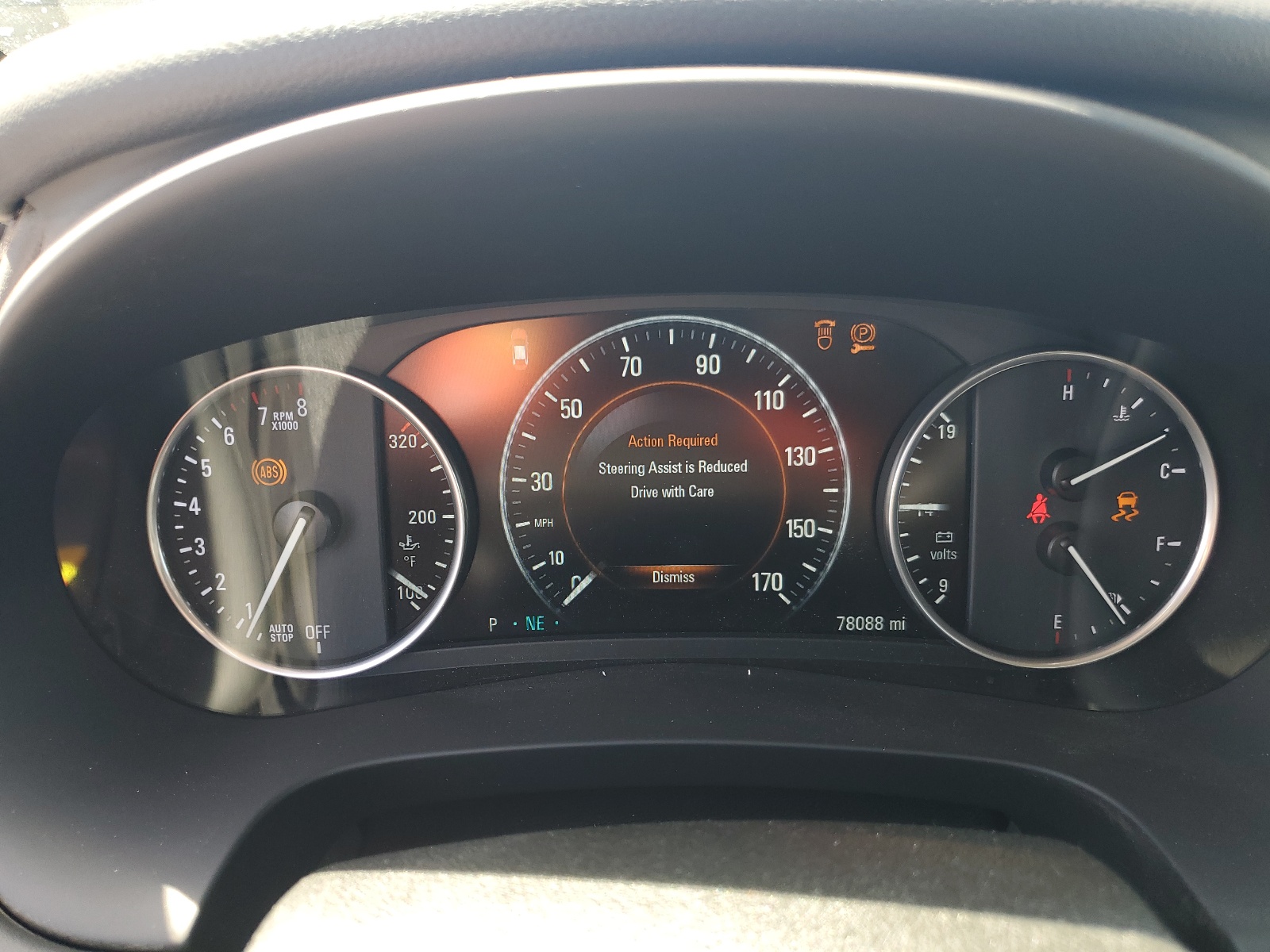 1G4ZP5SS8HU145379 2017 Buick Lacrosse Essence