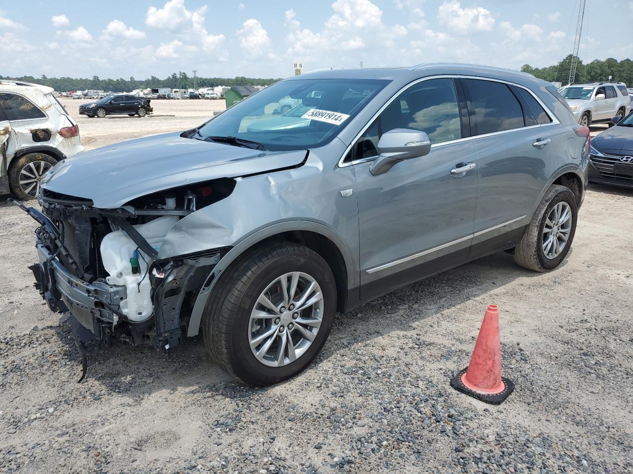 VIN 1GYKNCRS3PZ135585 2023 CADILLAC XT5 no.1