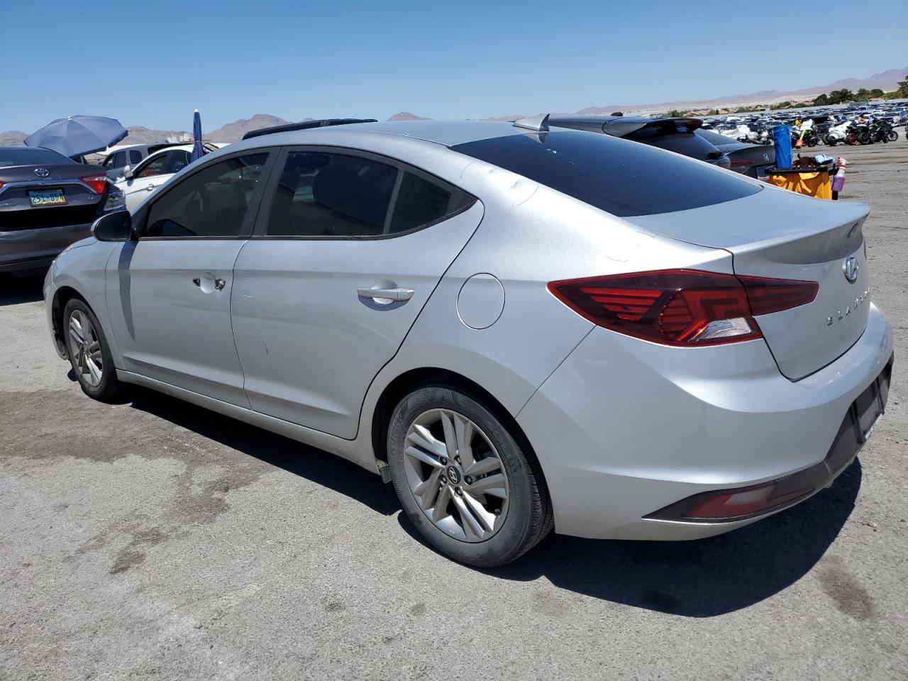 KMHD84LF4KU746332 2019 HYUNDAI ELANTRA - Image 2