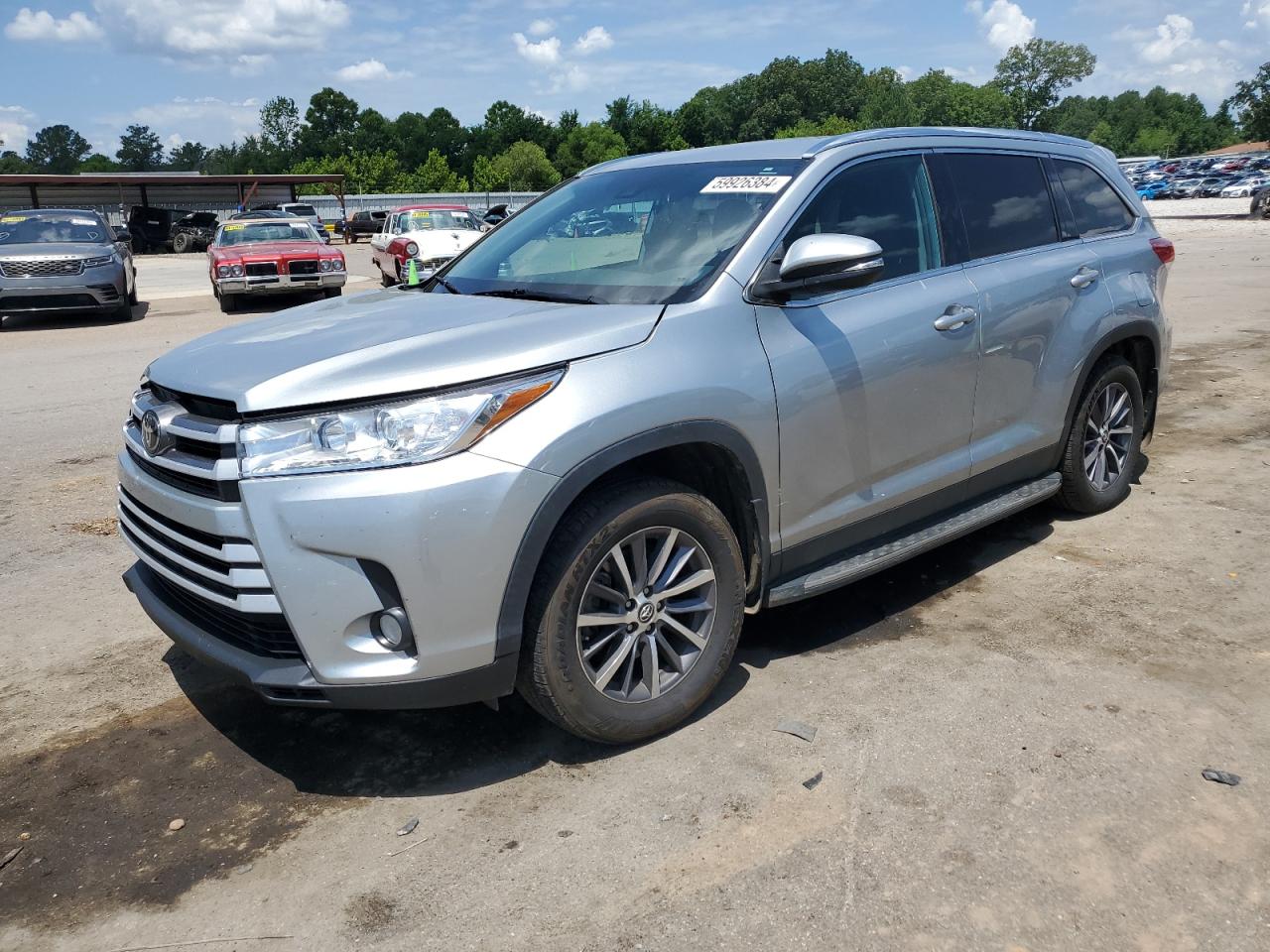 5TDKZRFH4KS562872 2019 TOYOTA HIGHLANDER - Image 1