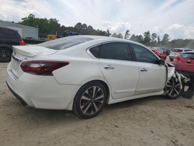  NISSAN ALTIMA 2017 Белы