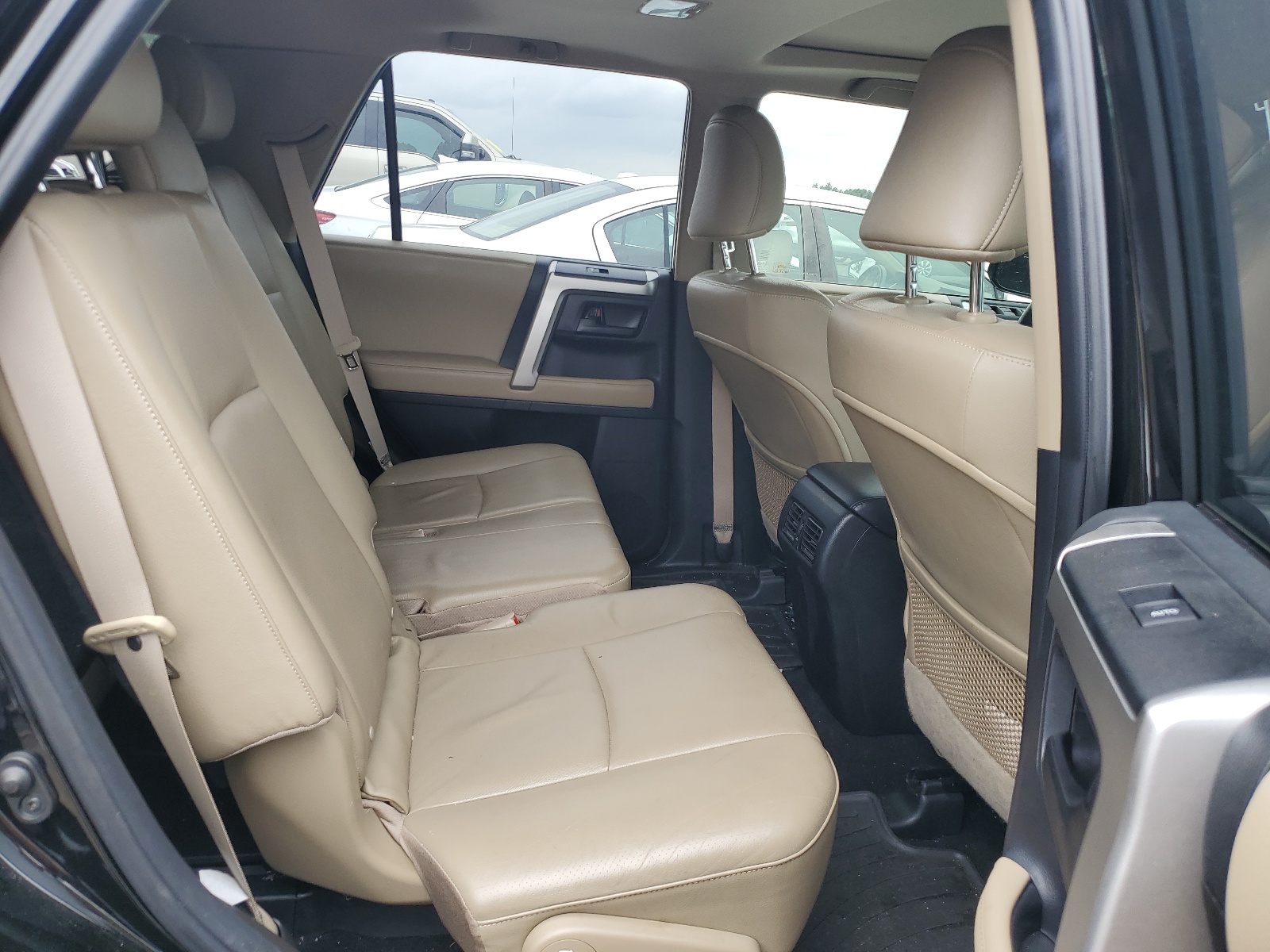 JTEBU5JR7B5072693 2011 Toyota 4Runner Sr5