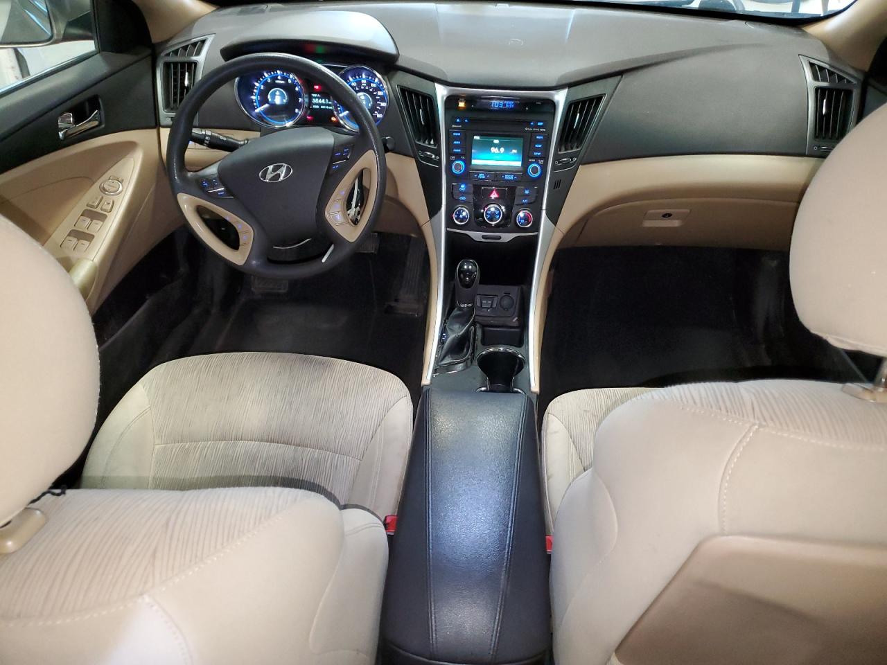 5NPEB4AC2EH833714 2014 Hyundai Sonata Gls