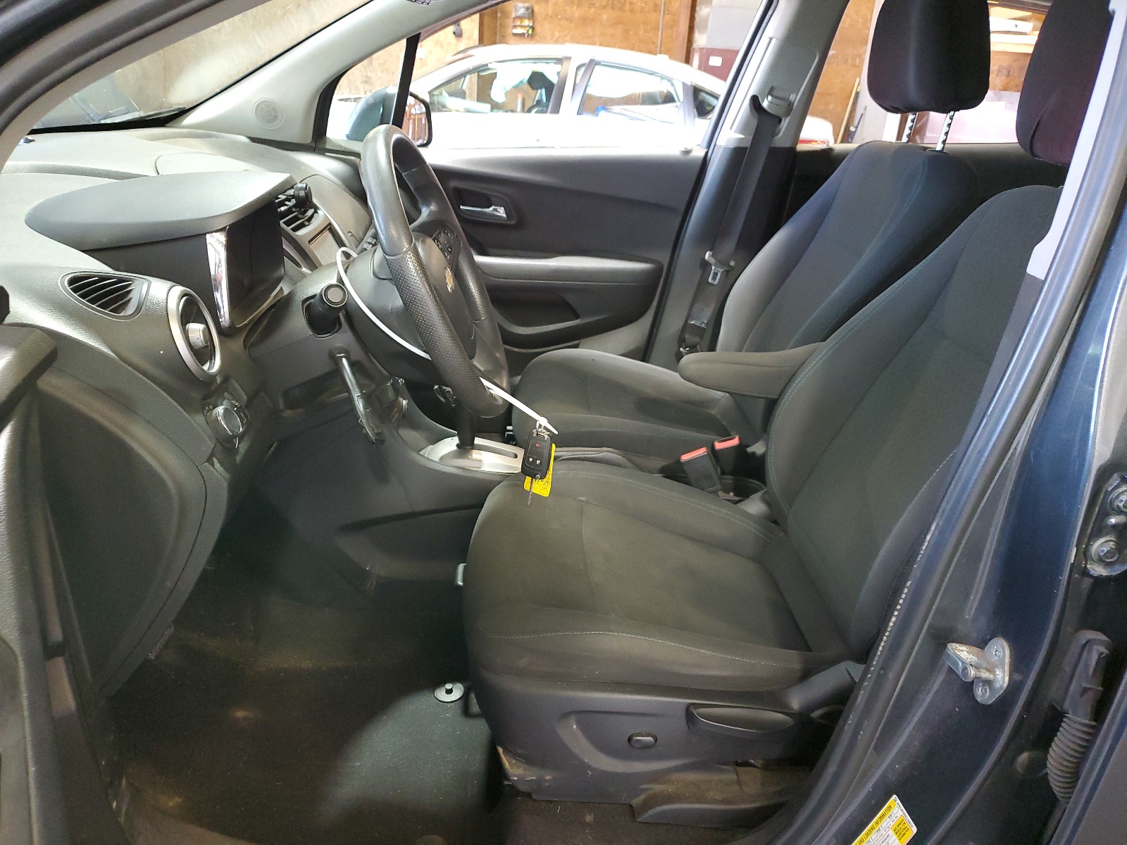 3GNCJNSB9GL266532 2016 Chevrolet Trax Ls