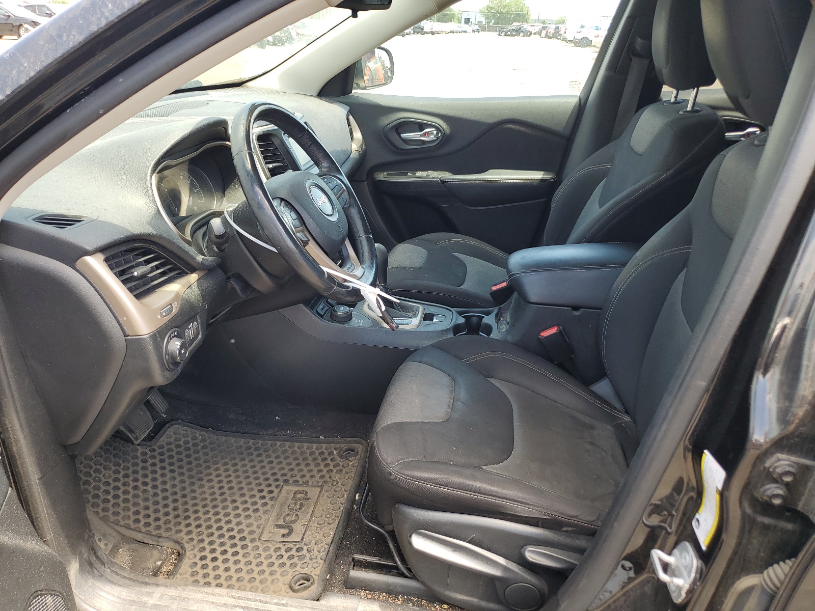 1C4PJMCB4EW215160 2014 Jeep Cherokee Latitude