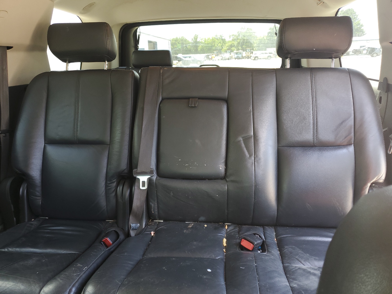 1GNUCAE06AR231822 2010 Chevrolet Tahoe C1500 Ls