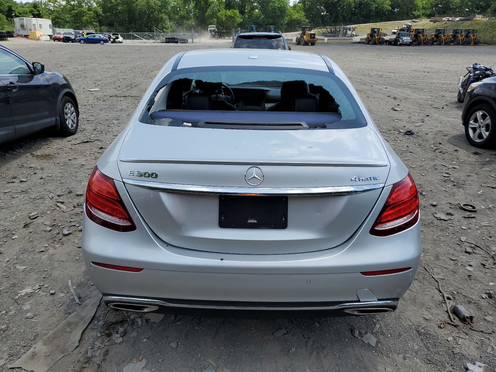 WDDZF4KB3JA307451 2018 Mercedes-Benz E 300 4Matic