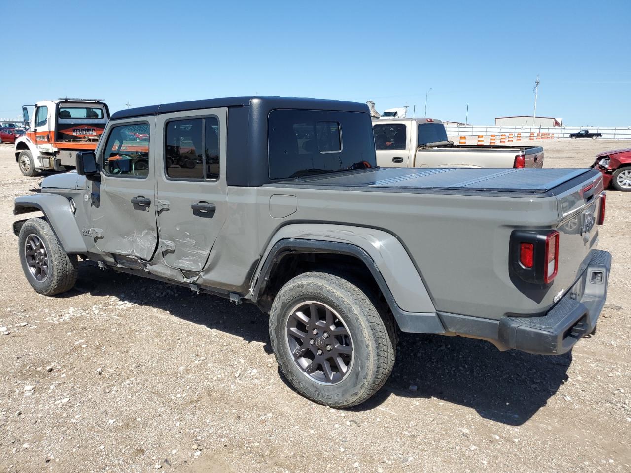 1C6HJTFG2NL143907 2022 JEEP GLADIATOR - Image 2