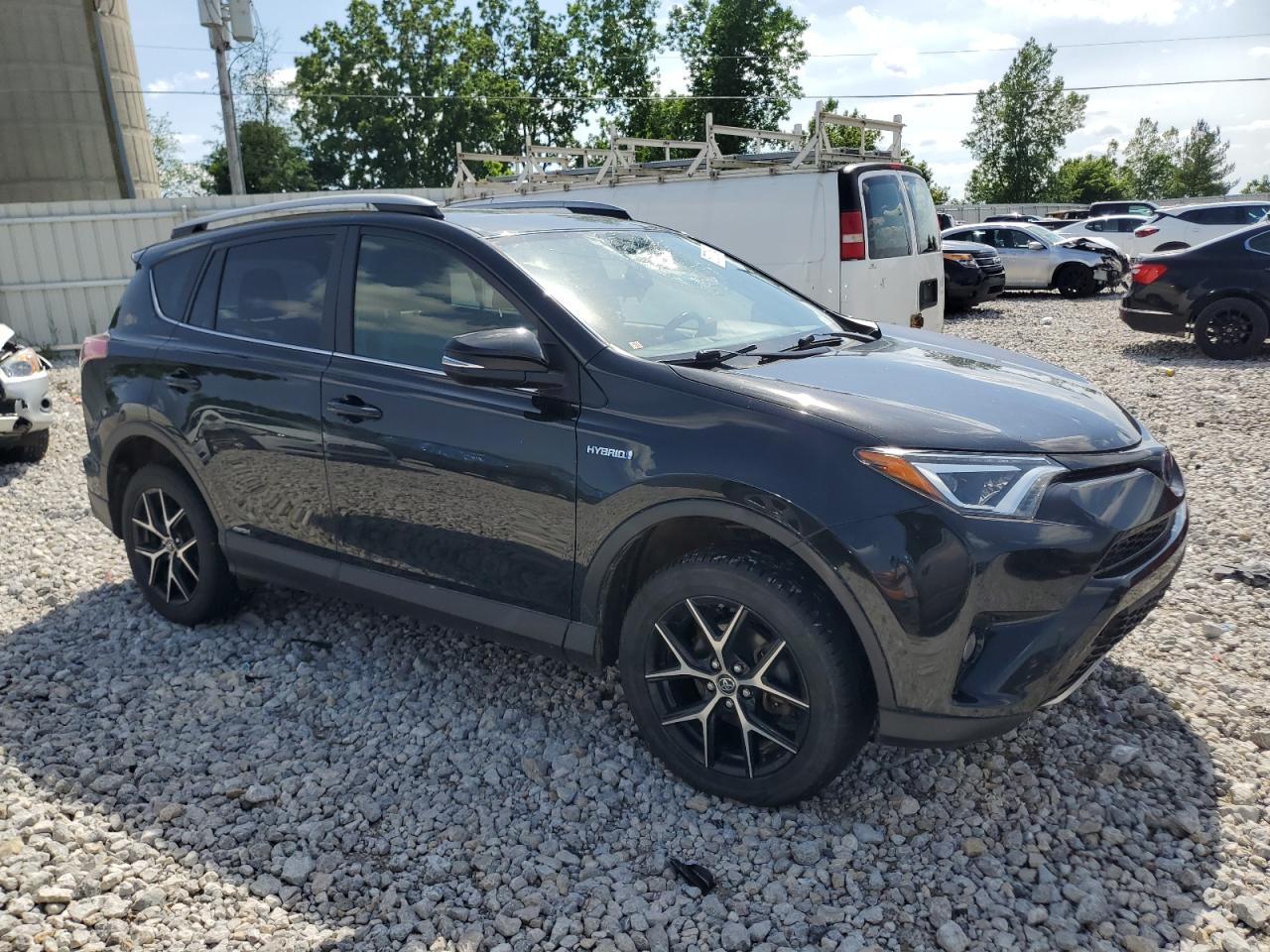 2017 Toyota RAV 4 - Image 4