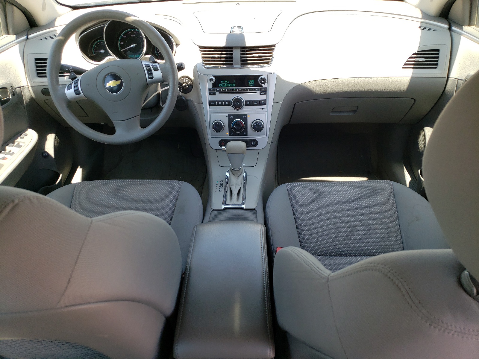 1G1ZC5EB9AF299324 2010 Chevrolet Malibu 1Lt