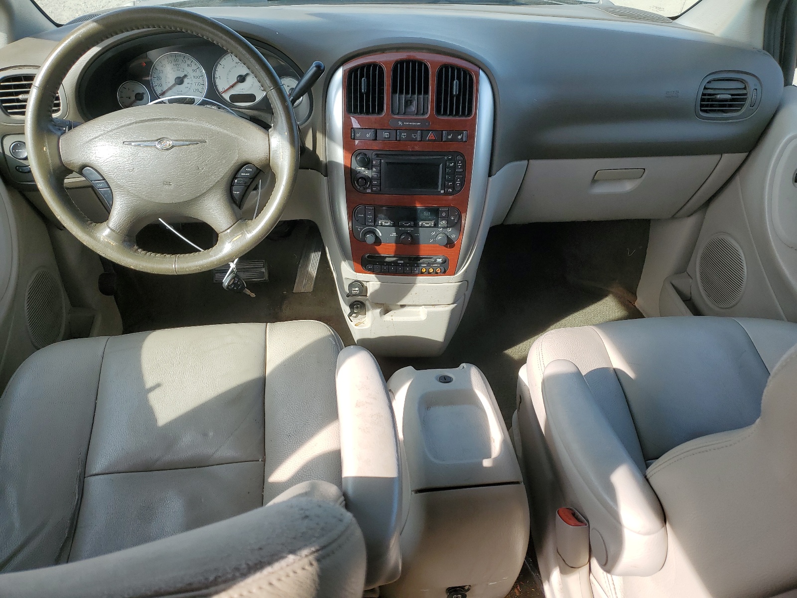 2A4GP64L06R650859 2006 Chrysler Town & Country Limited