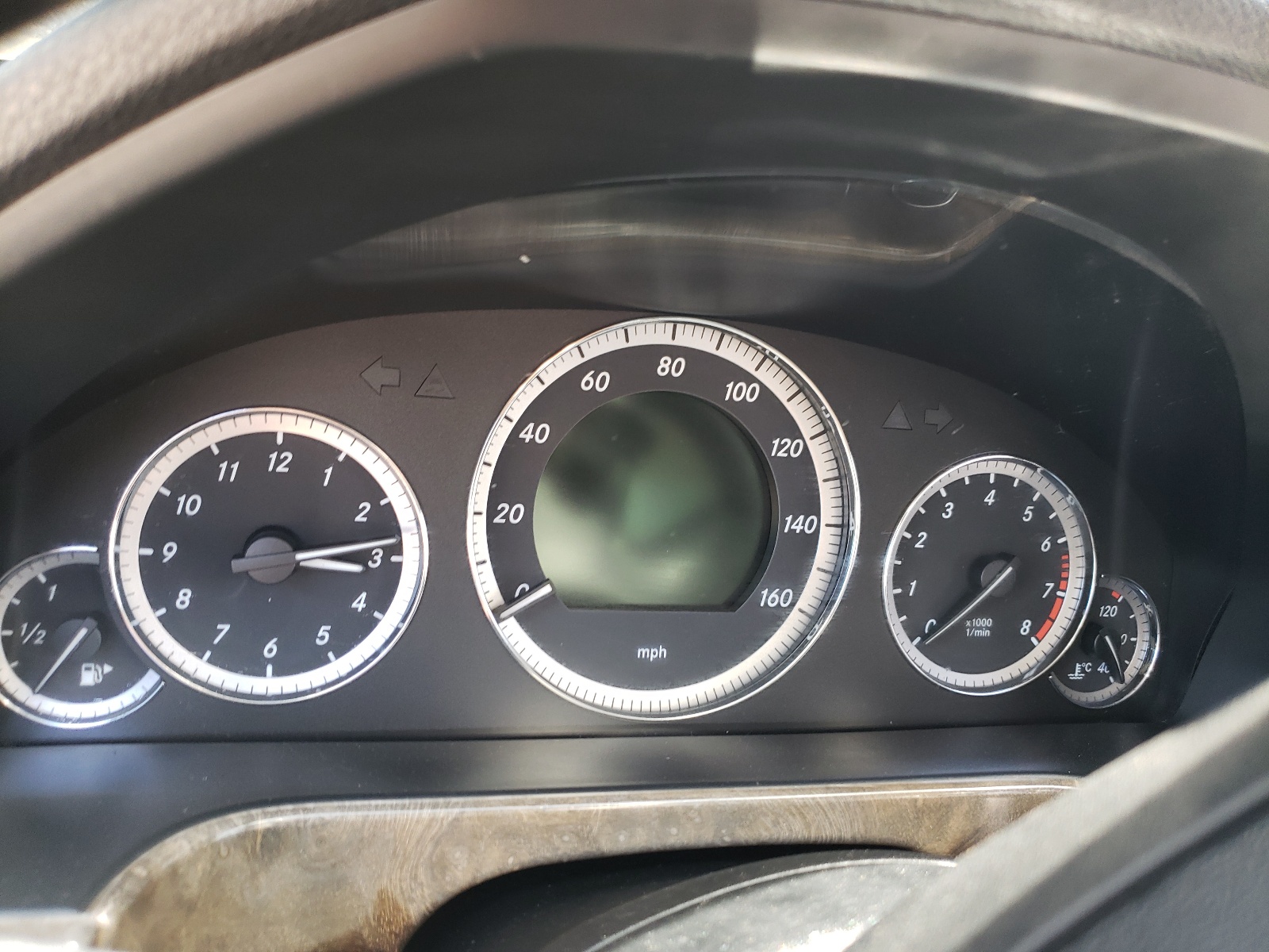 WDDHF8HB0AA073893 2010 Mercedes-Benz E 350 4Matic