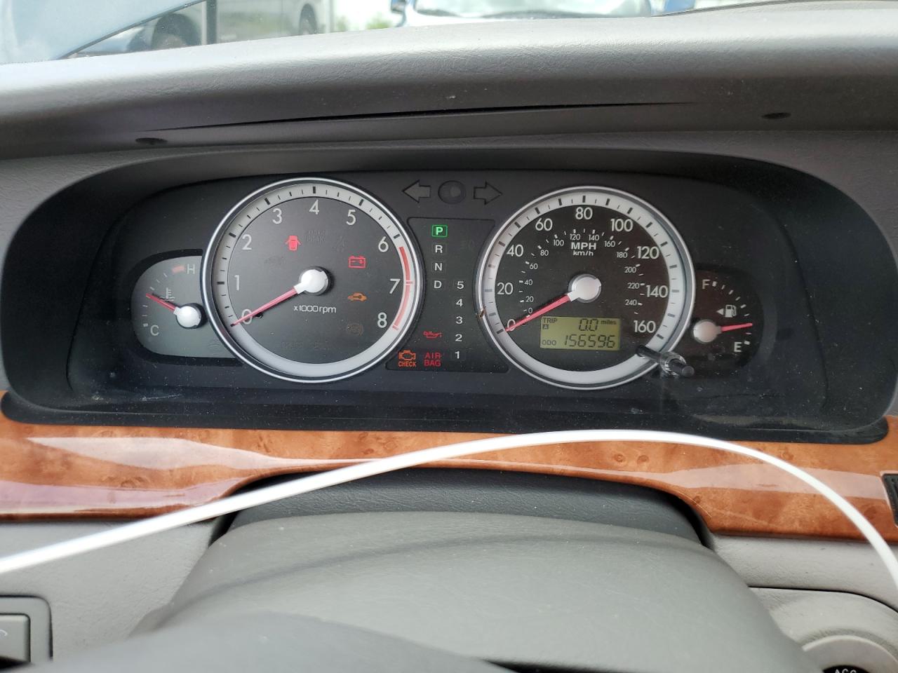 2005 Kia Amanti VIN: KNALD124355057324 Lot: 61377144