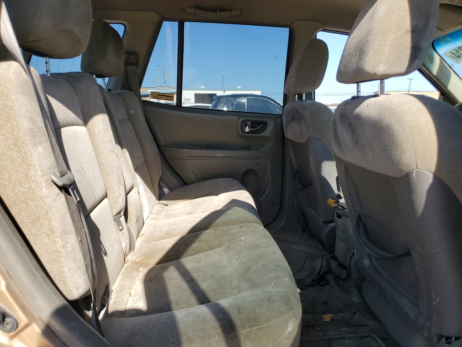 KM8SC13DX2U275161 2002 Hyundai Santa Fe Gls