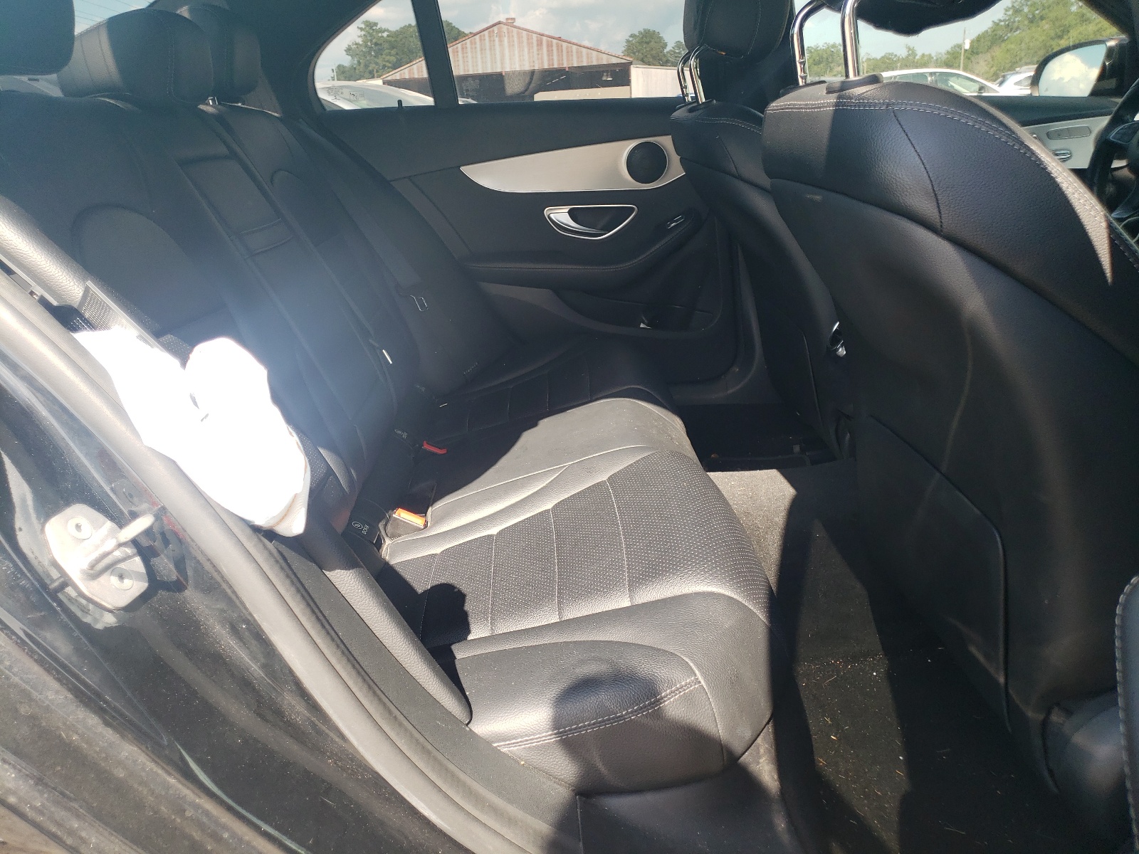 55SWF4JB9JU263671 2018 Mercedes-Benz C 300