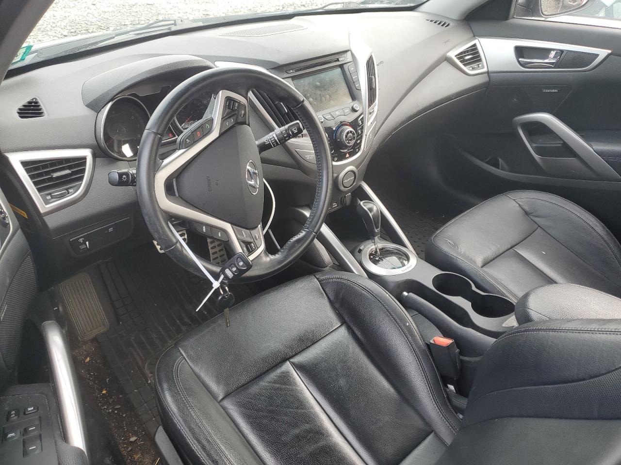 2015 Hyundai Veloster VIN: KMHTC6AD1FU219586 Lot: 57920944