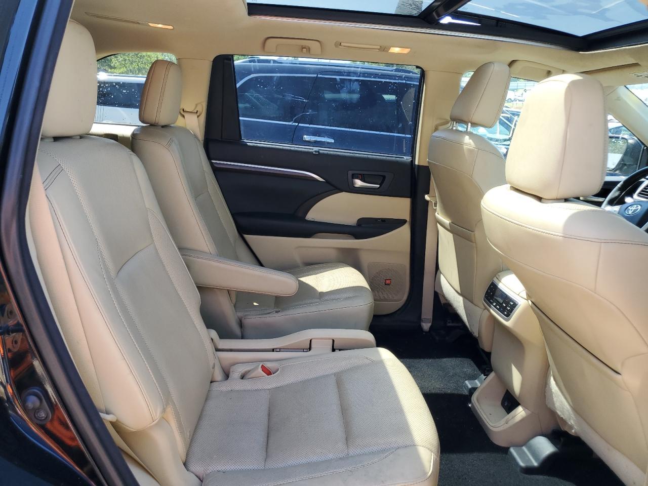 2015 Toyota Highlander Limited VIN: 5TDDKRFHXFS138356 Lot: 57705844