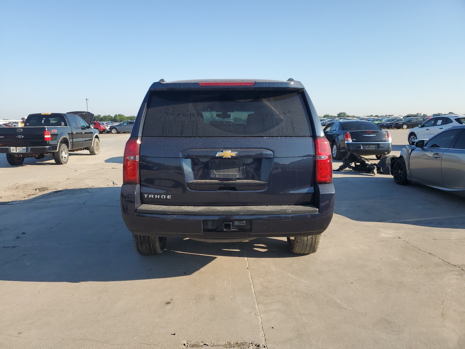 1GNSCAKC4KR263269 2019 Chevrolet Tahoe C1500 Ls