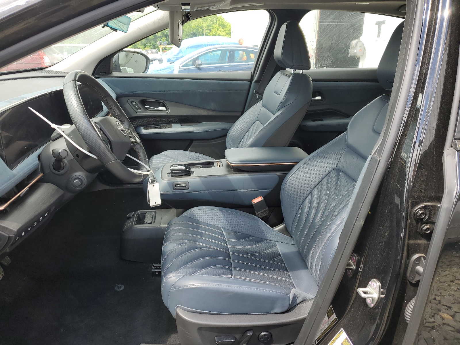 JN1DF0CD6PM700917 2023 Nissan Ariya Platinum +