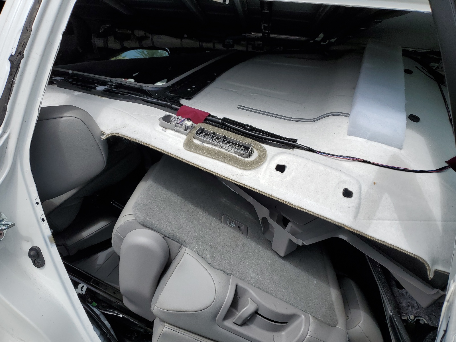 5TDJZRFH2JS817853 2018 Toyota Highlander Se