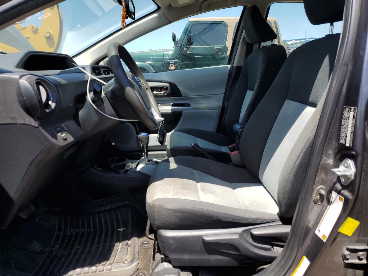 JTDKDTB37E1560282 2014 Toyota Prius C