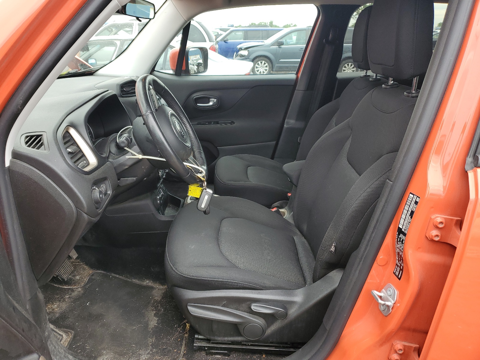 ZACCJBBT8FPB25991 2015 Jeep Renegade Latitude