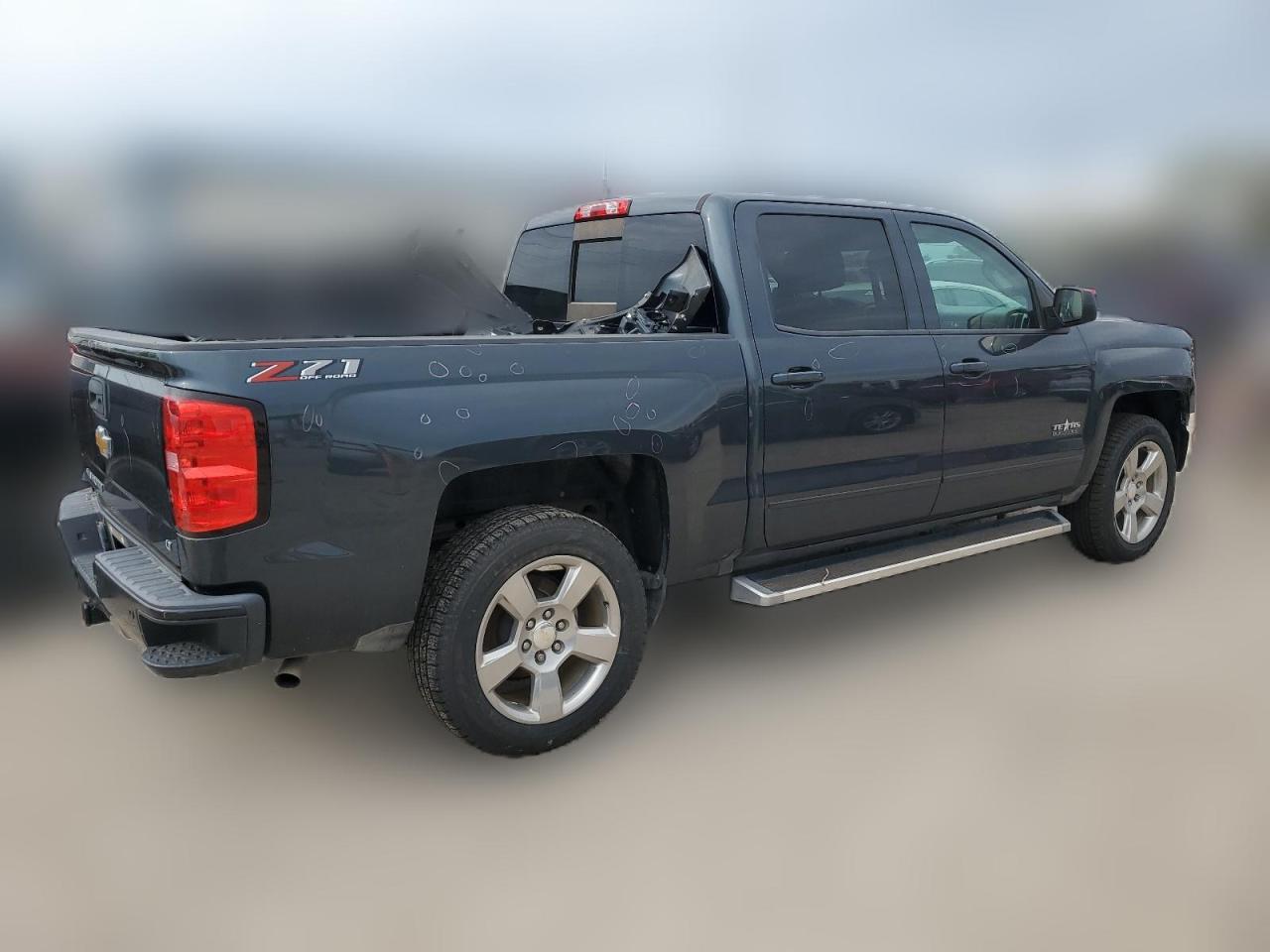 3GCUKREC2JG138719 2018 Chevrolet Silverado K1500 Lt