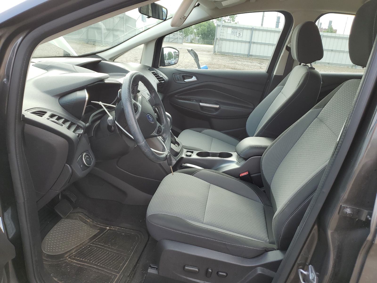 1FADP5EU7HL113420 2017 Ford C-Max Se