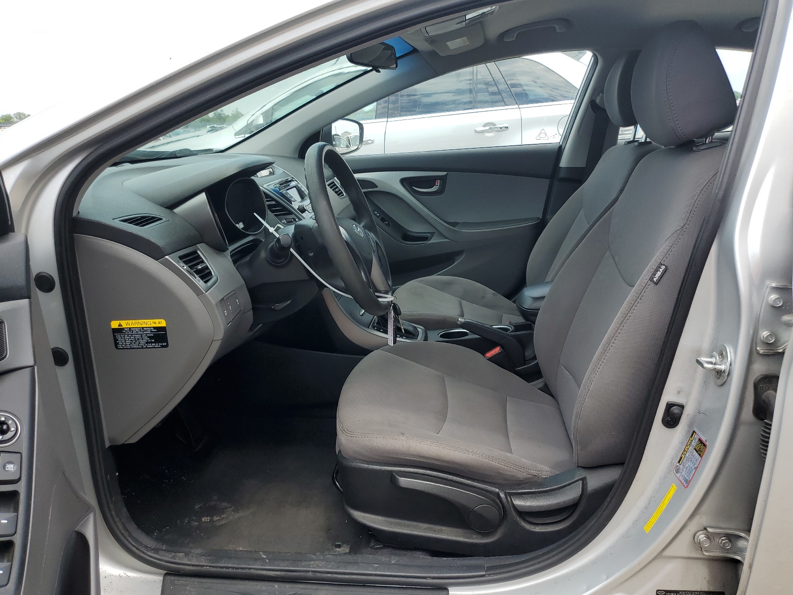 5NPDH4AE0GH793566 2016 Hyundai Elantra Se