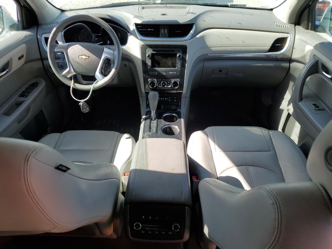 1GNKVHKD7HJ340185 2017 Chevrolet Traverse Lt 1GNKVHKD7HJ340185 2017 Chevrolet Traverse Lt