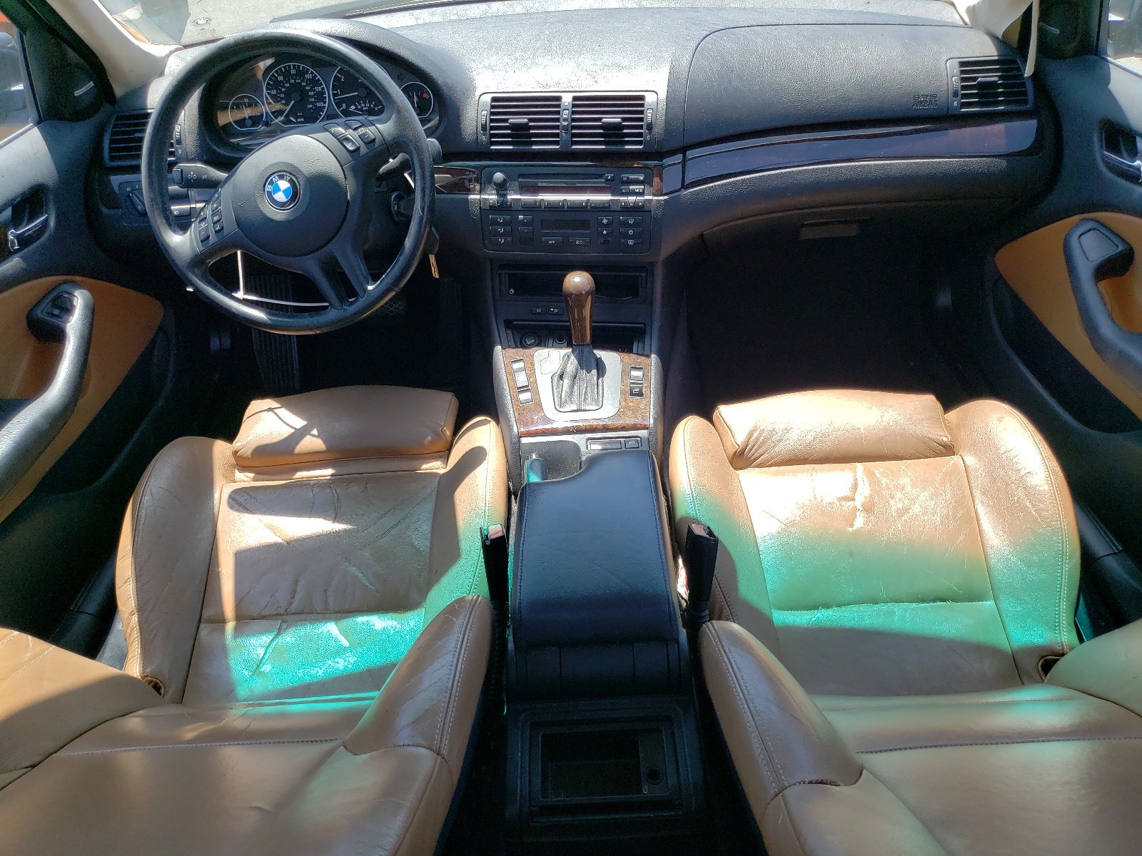 WBAEV53454KM38068 2004 BMW 330 I