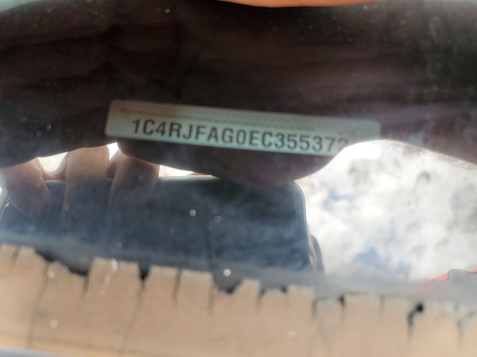 1C4RJFAG0EC355372 2014 Jeep Grand Cherokee Laredo